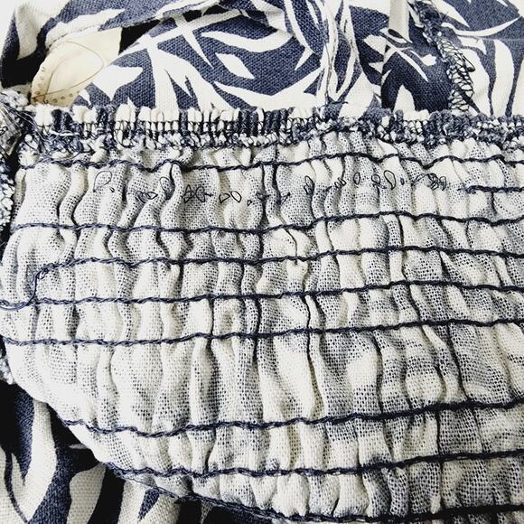 Haute Monde Blue & White Tropical Leaf Print V Neck Women's Crop Top Large - Picture 10 of 10